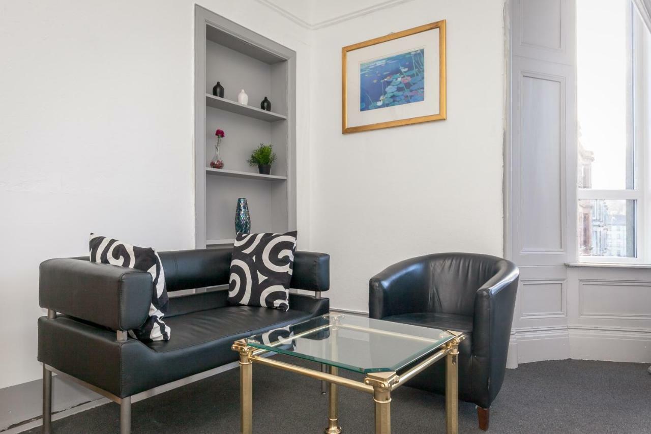 Oakshaw Guesthouse Пейзли Екстериор снимка