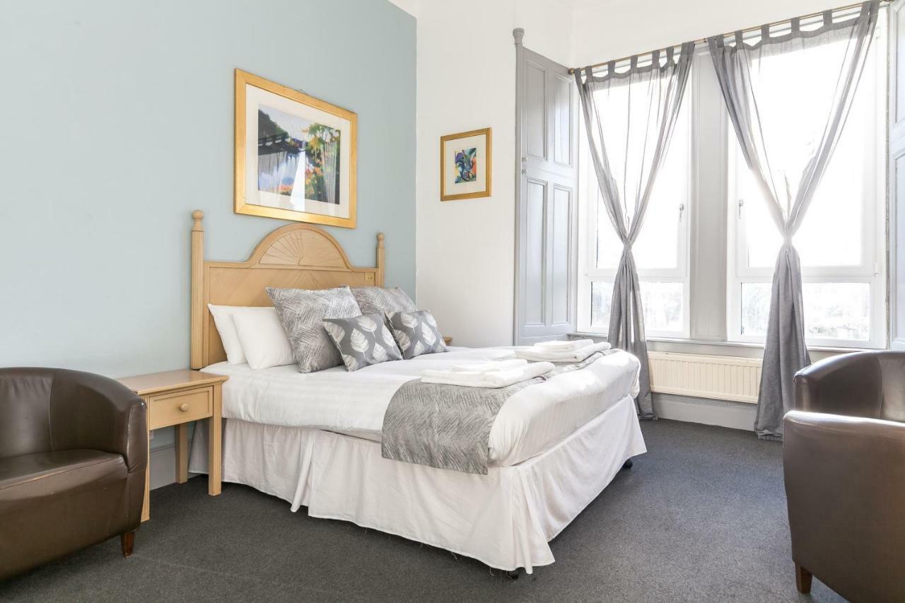 Oakshaw Guesthouse Пейзли Екстериор снимка