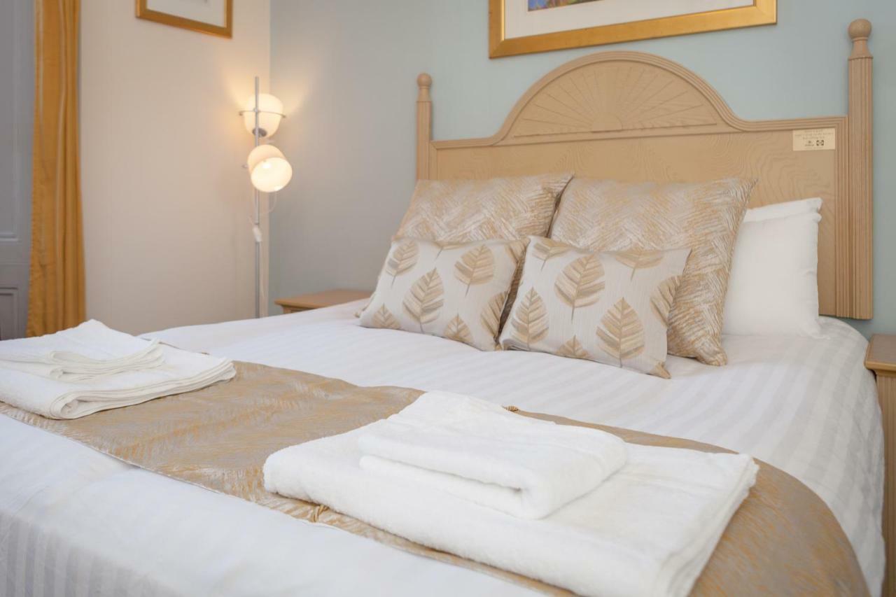 Oakshaw Guesthouse Пейзли Екстериор снимка